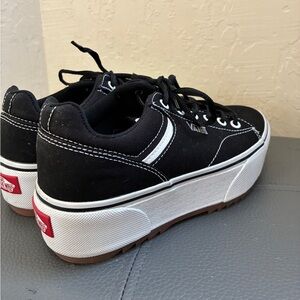 Vans Women's Seldan Platform ST Sneakers